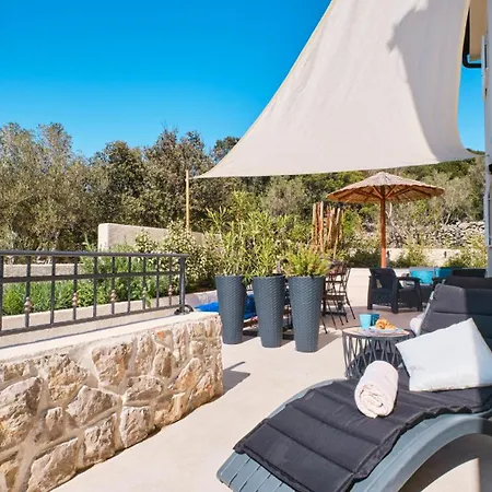 Villa Miholascica 2 In Island By Guide *