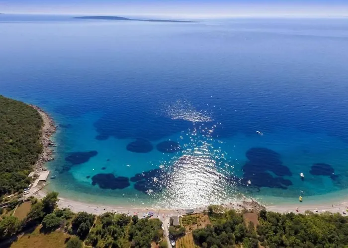 Miholascica 2 In Island By Guide Црес